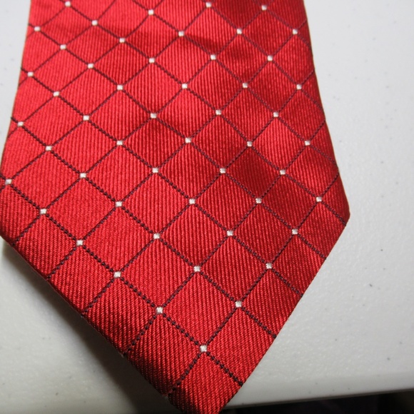 Red and white diamond pattern Tie Rack Tie - Picture 2 of 5